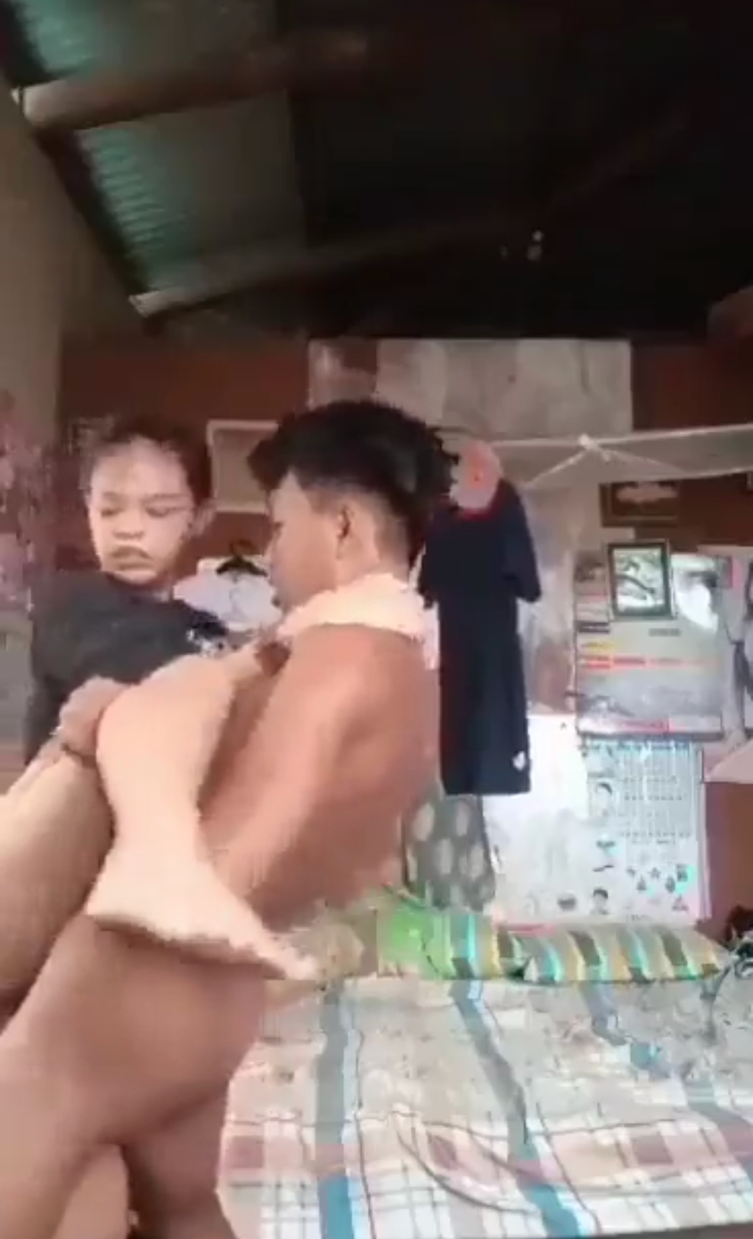 Kaka Tiri Suka Entot Adinya Saat Ortu Pergi